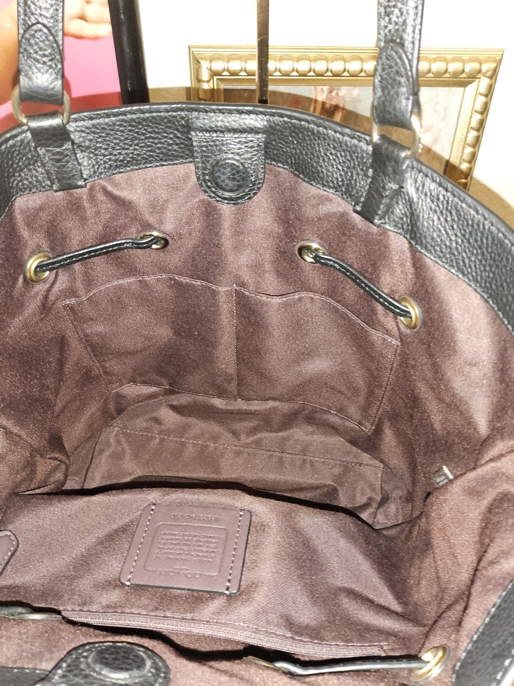 Coach Andy Tote ft. Horse & Carriage Logo - Picture 6 of 9